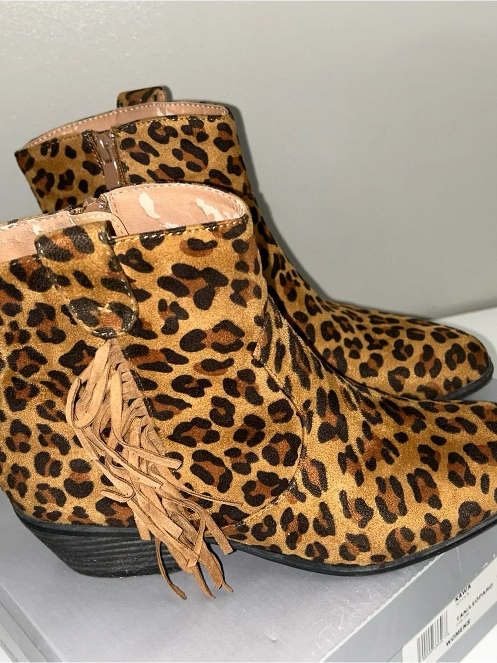 Volatile Leopard-Print Ankle Boots in Brown & Black size 8.5